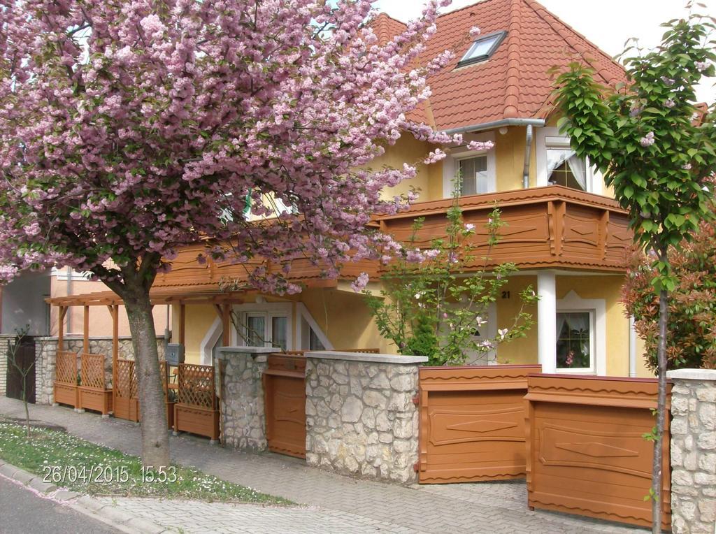 Zsuzsanna Haz Otel Hévíz Oda fotoğraf